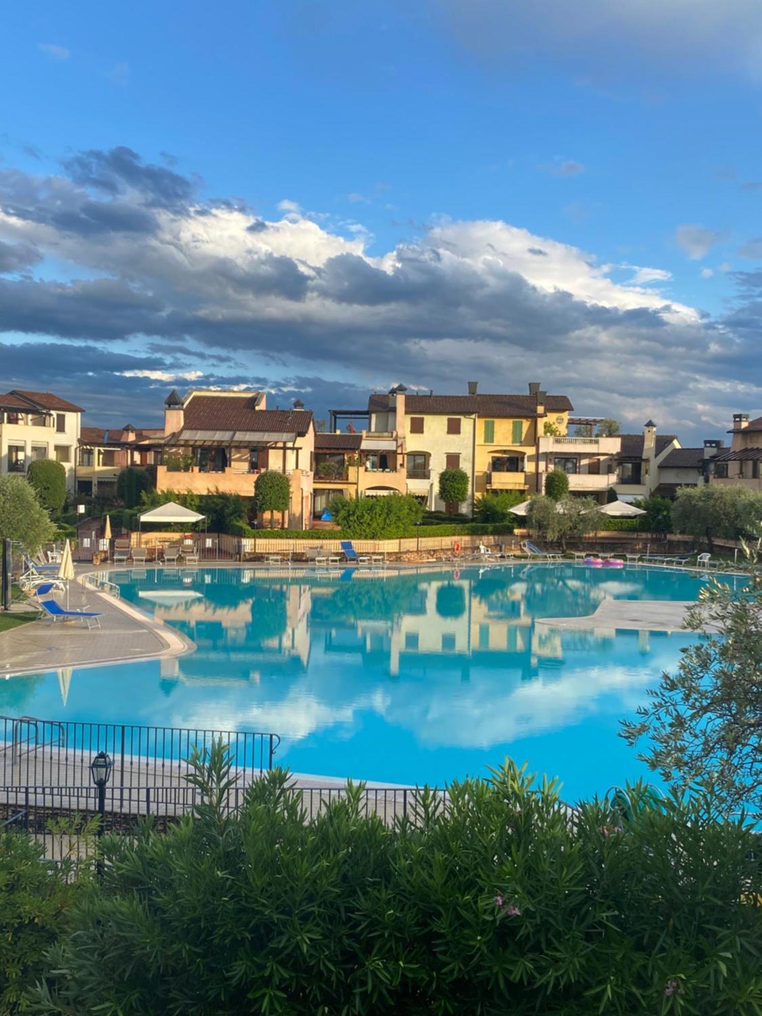 Garda Resort Village Peschiera del Garda Exterior photo